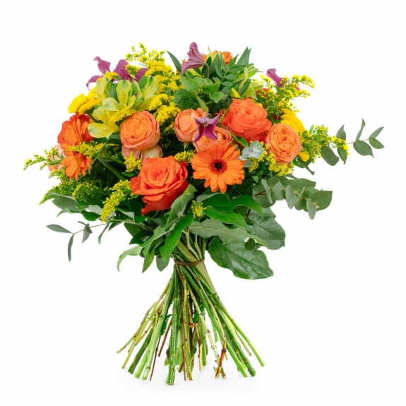 Bouquet with roses, gerberas and solidago
