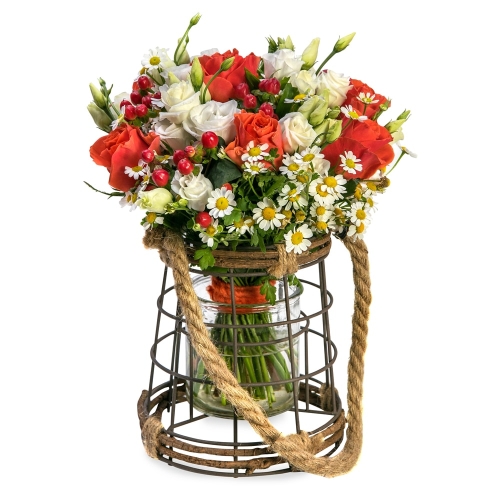 Bouquet in orange and white on a vase