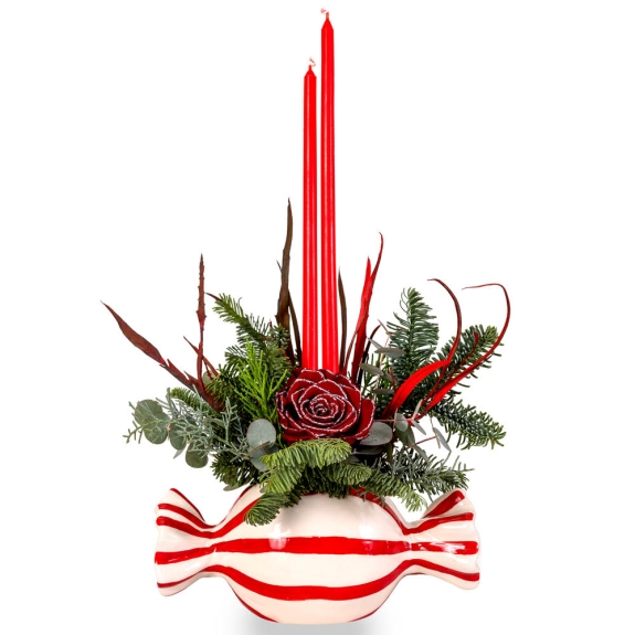 Γιορτινή καραμέλα με έλατο, ίλεξ, forever glittered τριαντάφυλλο και κεριά